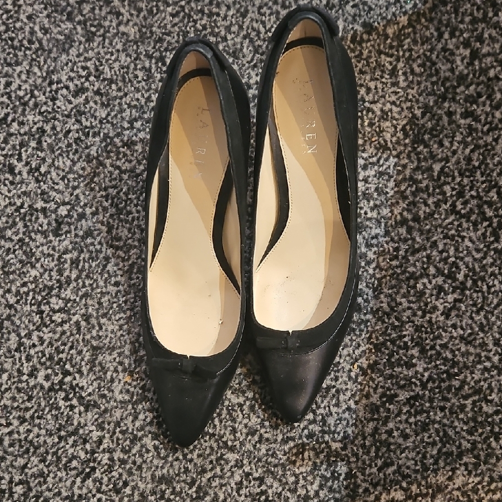 Ralph Lauren Black Leather Pumps With Suede Bow